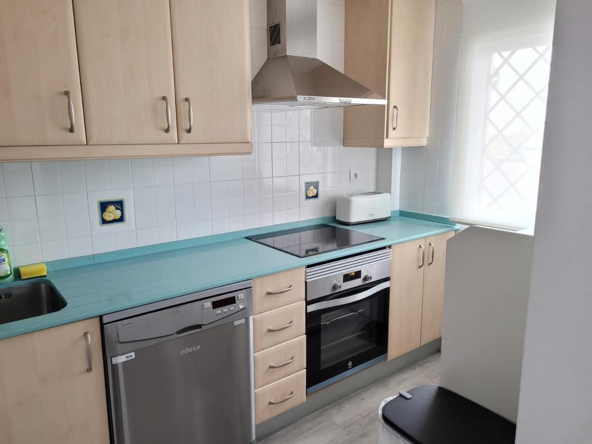 En Con Piscina Y Parking Junto Al Mar Apartament *